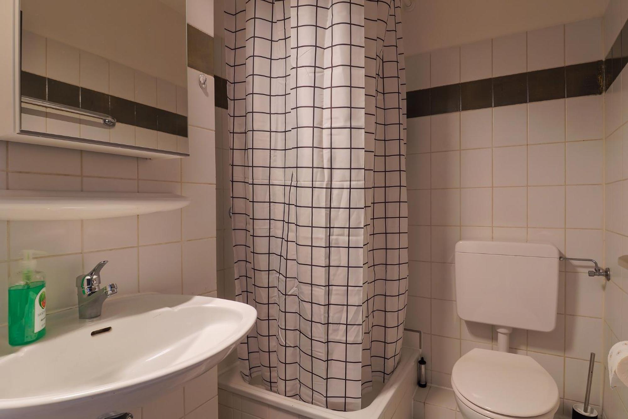 K-units: Roter Loewe - City Nahes Apartment